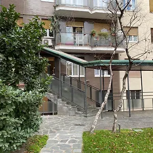 - Navigli - Via Savona Appartamento